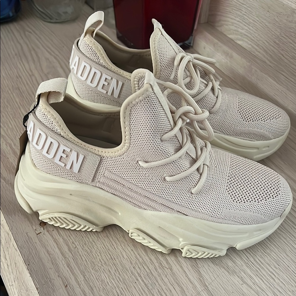 Cream Women's Sneakers